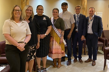 Shari Lichterman, administratrice en chef de la Ville du Grand Sudbury, fait la tournée d’HSN