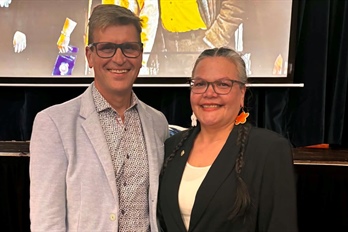 La Dre Jennifer Jocko reçoit un prix Paul Harris décerné par les Sudbury Sunrisers