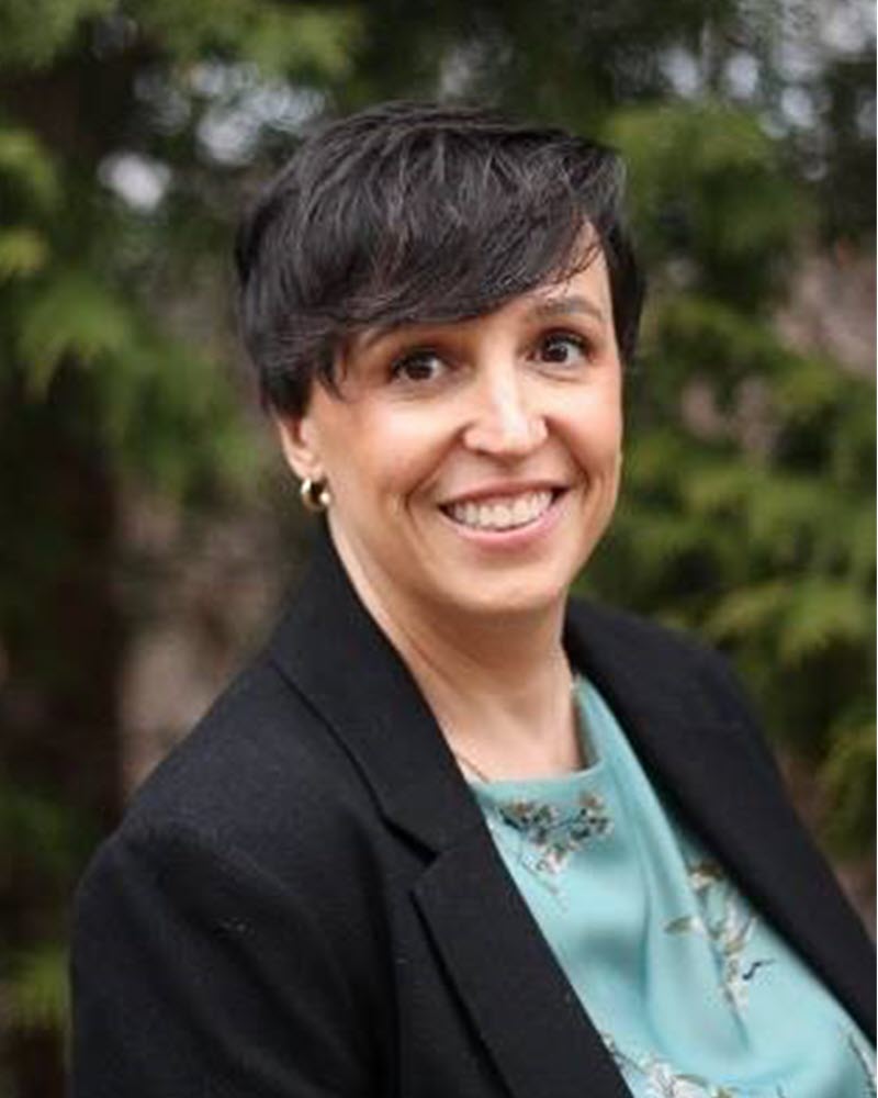 Photo of Stephanie Winn Photo of Stephanie Winn